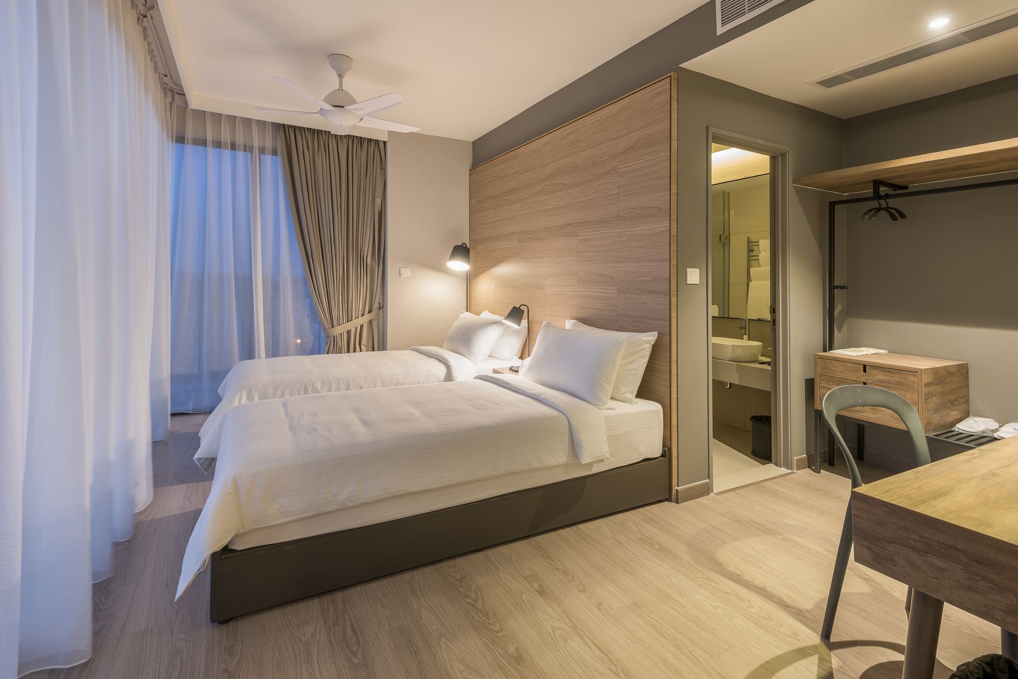 Jinhold Hotel & Serviced Apartment Miri Exterior photo
